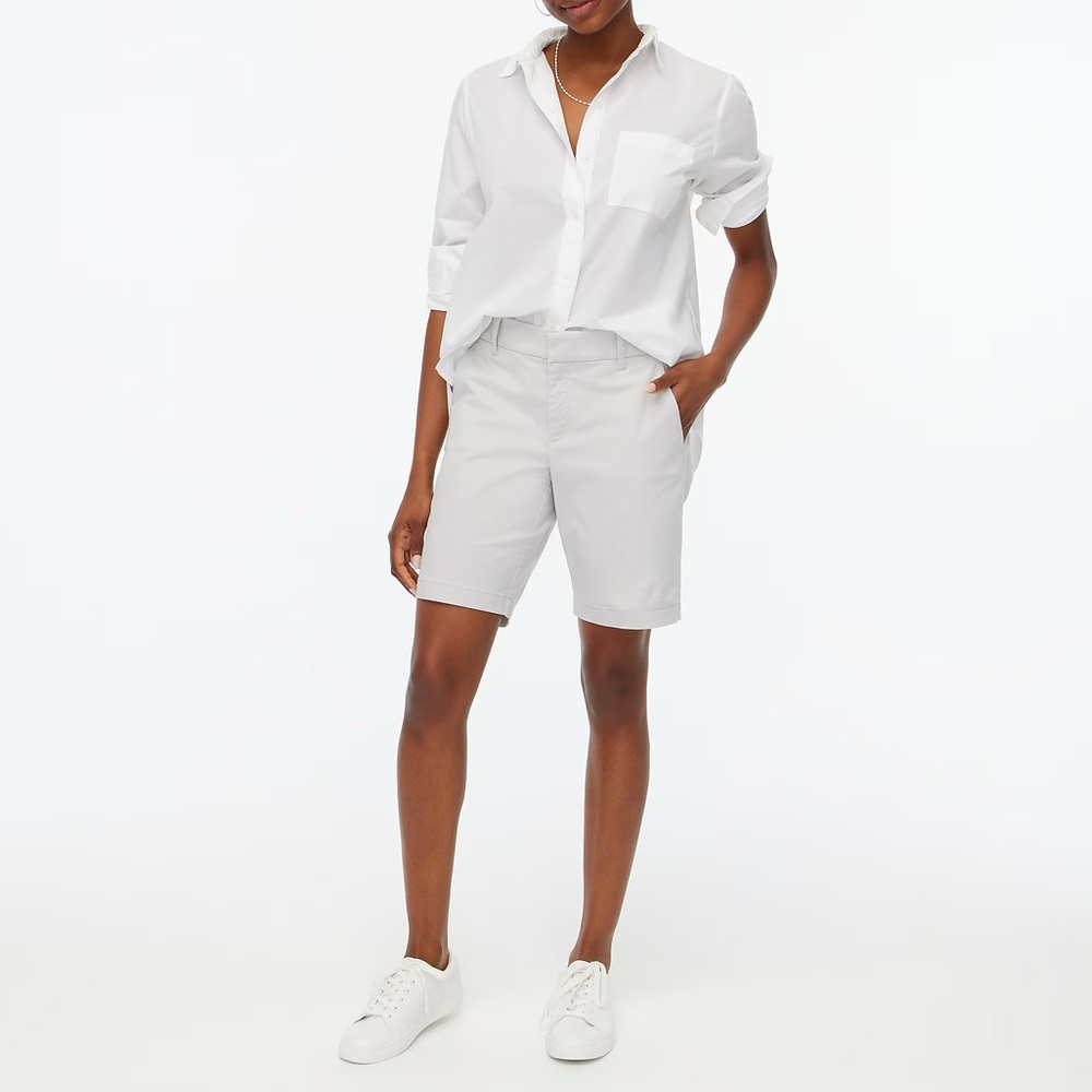NWT J. Crew Women’s 9" Frankie bermuda chino short - Size 2 - Oyster Grey